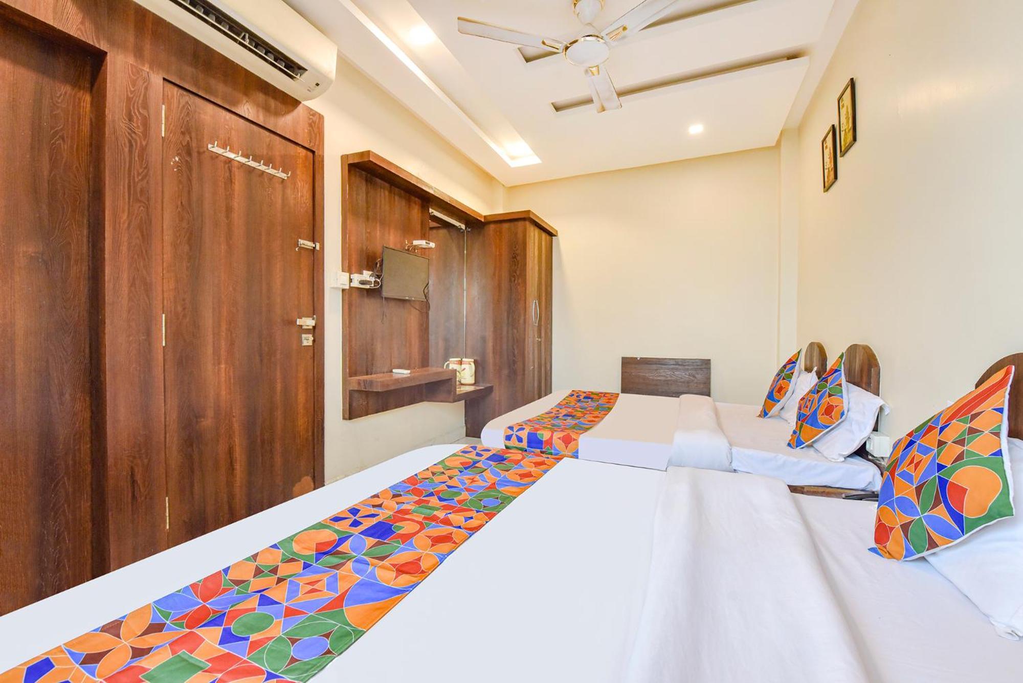 Fabexpress Ta Paradise Ujjain Buitenkant foto
