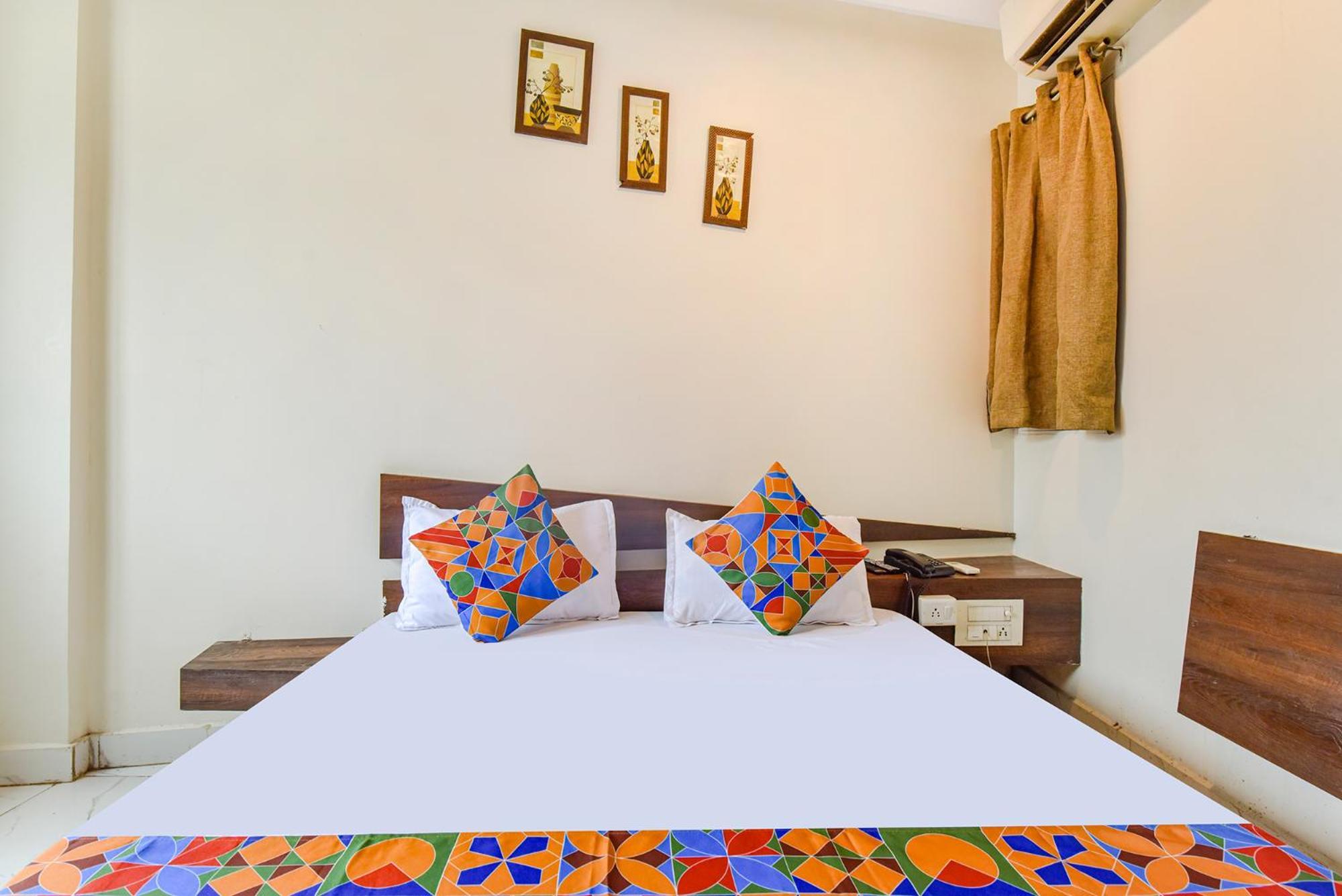 Fabexpress Ta Paradise Ujjain Buitenkant foto